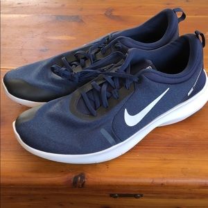 Nike Flex Experience 8